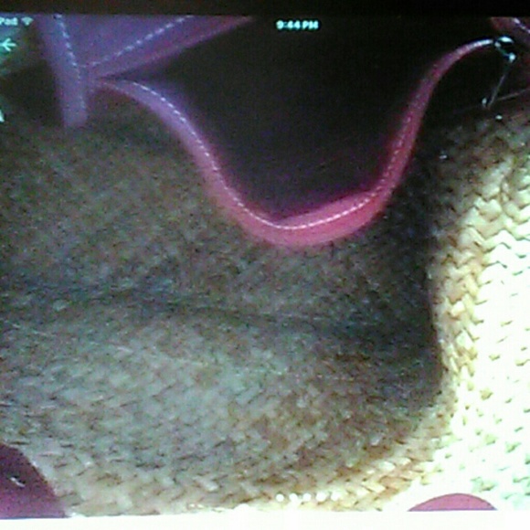 Gap ladies tote. - Picture 4 of 5